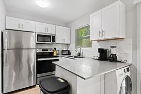 Modern 1BR Near UT Hyde Park Evonify