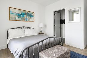 Luxury 2BR 30 Mins to Manhattan Evonify