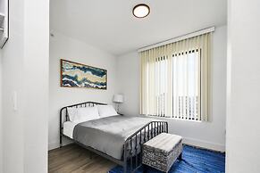 Luxury 2BR 30 Mins to Manhattan Evonify