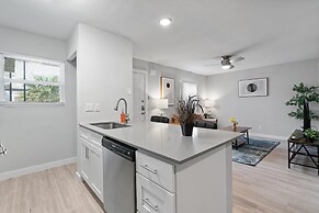 Modern 1BR Near UT Hyde Park Evonify