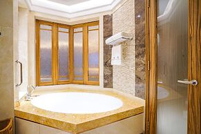 Regal Palace Resort&Spa