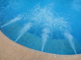 Lets Chill Pool Villa Najomtien Sattahip