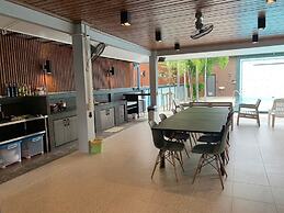 Lets Chill Pool Villa Najomtien Sattahip