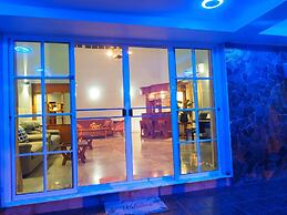 Lets Chill Pool Villa Najomtien Sattahip