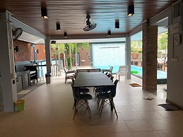 Lets Chill Pool Villa Najomtien Sattahip