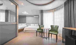 CURVE HOTEL IKSAN