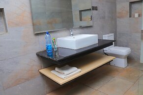 River Lumi Resort - Taveta