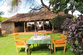 River Lumi Resort - Taveta