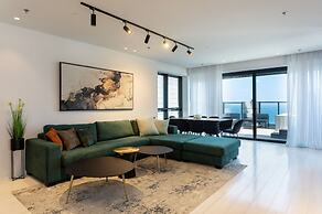 YalaRent sea breeze penthouse