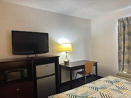 Motel 6 Fancy Gap, VA