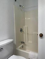 Motel 6 Fancy Gap, VA