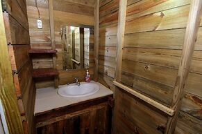 Pilgrim's Paradise Cabin 2