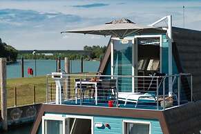 Tranquil Marina Azzurra Resort House Boat 2 Bedroom Sleeps 6