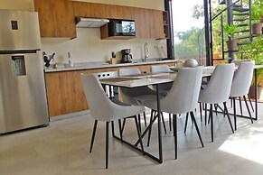 Roomy Apt With Private Terrace - Amazing Amenities