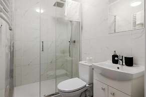 Nice Place on Batory Street