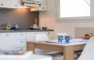 Stylish Residenza Torre Bianca 2 Bedroom Sleeps 6