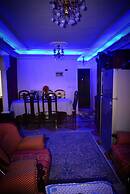 Room in Apartment - Best Price In Downtown, Walk Everywhere