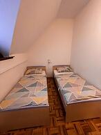 Mad House Apartment 1, Terme Čatež
