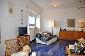 Edy sea View Holiday Apartment