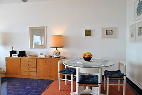 Edy sea View Holiday Apartment