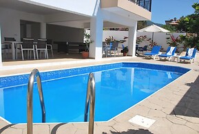 Villa Only 50m To The Sea, Sleeps 12, Polis