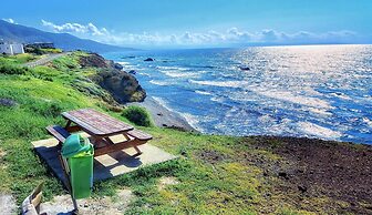 Villa Only 50m To The Sea, Sleeps 12, Polis