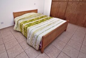 Villa Only 50m To The Sea, Sleeps 12, Polis