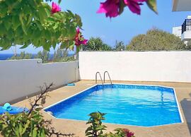 Villa Only 50m To The Sea, Sleeps 12, Polis