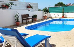 Villa Only 50m To The Sea, Sleeps 12, Polis