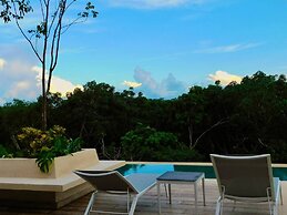 1 Br Apartment W-jungle View - Top Lx Amenities