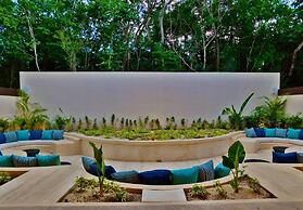 1 Br Apartment W-jungle View - Top Lx Amenities
