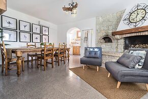 Apt In Villa With Pool 45 Min Ve Unesco Area