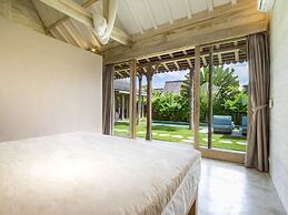 Peaceful Affordable 3 Bedrooms Private Pool Villa Near Seminyak