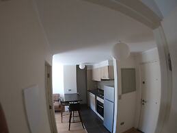 Apartment With Pool Access