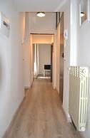 Very Central Apartment, a few Steps From the Duomo and the Theatre, Wi