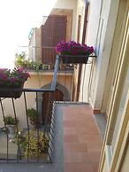 Very Central Apartment, a few Steps From the Duomo and the Theatre, Wi