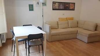 Very Central Apartment, a few Steps From the Duomo and the Theatre, Wi