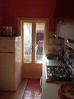 Very Central Apartment, a few Steps From the Duomo and the Theatre, Wi