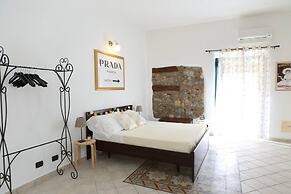 Central Apartment With Balcony