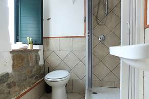 Central Apartment With Balcony