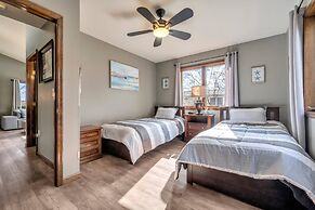 Steps To The Lake House, Hot Tub, Game Room, Deck