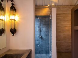 Affordable 3 Bedrooms Private Pool Villa Near Seminyak