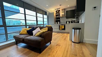 Modern & Stylish 1 Bedroom Flat