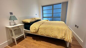 Modern & Stylish 1 Bedroom Flat