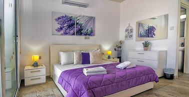 Impressive Villa Exclusive Sea Caves Walk to Taverns Sleeps 11 Ref 507