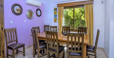 Impressive Villa Exclusive Sea Caves Walk to Taverns Sleeps 11 Ref 507