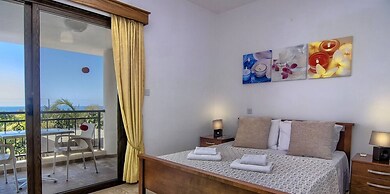 Impressive Villa Exclusive Sea Caves Walk to Taverns Sleeps 11 Ref 507