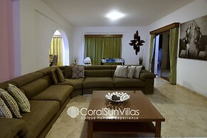 Impressive Villa Exclusive Sea Caves Walk to Taverns Sleeps 11 Ref 507