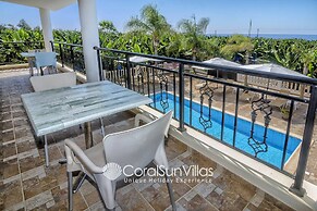 Impressive Villa Exclusive Sea Caves Walk to Taverns Sleeps 11 Ref 507