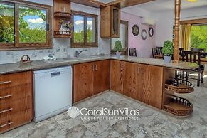 Impressive Villa Exclusive Sea Caves Walk to Taverns Sleeps 11 Ref 507